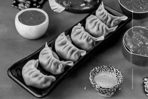 Chicken Achari Momos