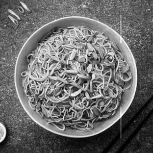 Egg Hakka Noodles