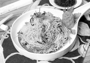 Veg Singapore Street Style Noodles