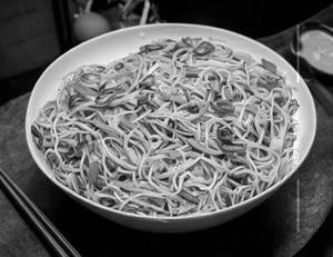 Egg Hakka Noodles ( Per Plate) 