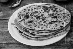 Aloo Lasan Da Paratha