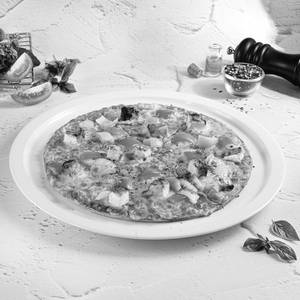 Smoky Paneer Tikka Pizza (8 Inch)