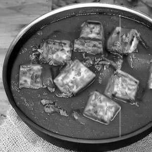 Sauteed Paneer In Chilly Oystr Gravy