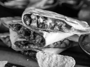Quesadilla Mexicana 2 Each