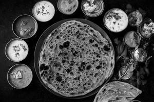 Sabjiwala Lasan Cheese Da Paratha