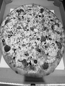 English Retreat Pizza