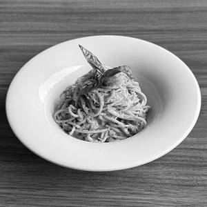 Spaghetti In Creamy Pesto