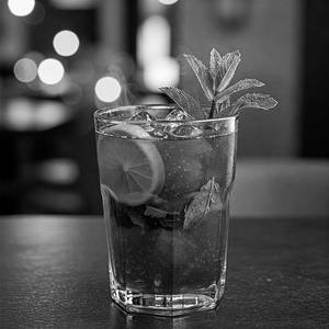 Red Wine Lemonade