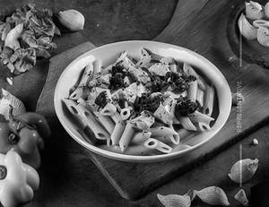 Chicken Creamy Garlic Sauce Pasta