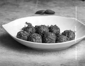 Vegetable Ball in Hot Garlic Sauce