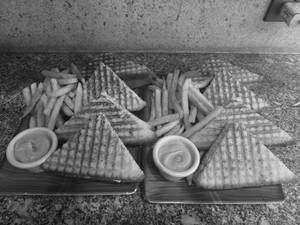 Grilled Chicken Sandwich With Fries