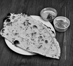 Cheese naan