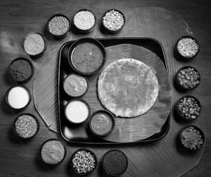 Ghee Podi Thattu Idli