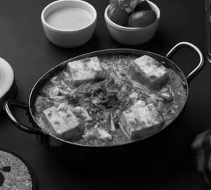 Kadhai Paneer. Full-8Pc