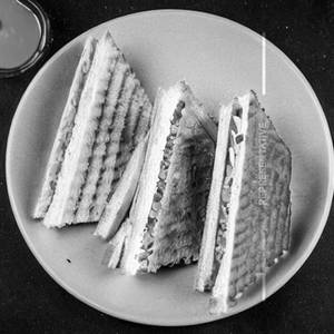 Regular Cheese Aloo Mattar Sandwich