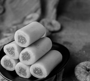 Anjeer Rolls
