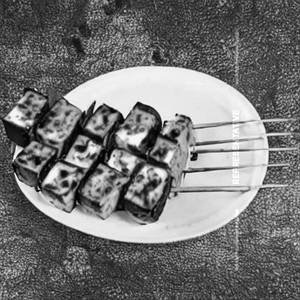 Lal Mirch Ka Paneer Tikka Dry