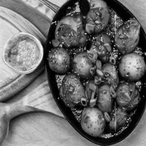 Potato in Hot Garlic Sauce