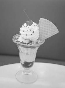 Sundae Ice Cream