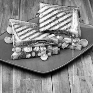 Tomato Corn Cheese Grilled Sandwich