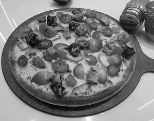 Supreme Chicken Pizza