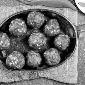 Veg Balls In Hot Garlic Sauce