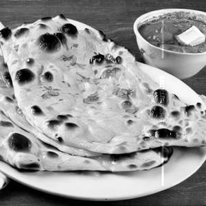 Cheese Chilly Naan