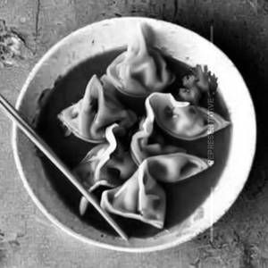 Poached Vegetable Wontons in Chilli Oil