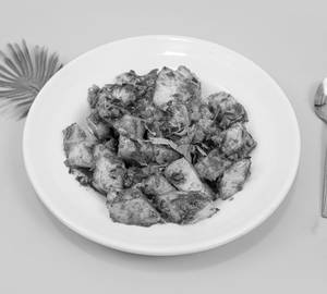 Red Aloo Sukibhaji