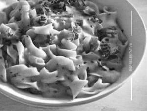 Egg noodles gravy