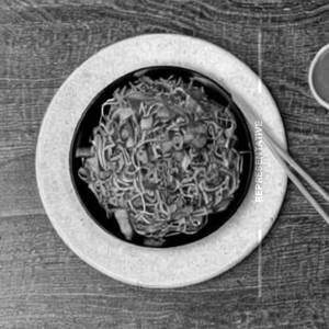 Pan Fried Noodles Veg Choice Of Sauce
