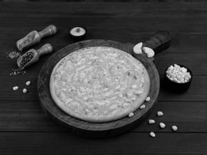 Mac & Corn Pizza