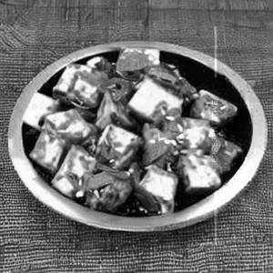 Paneer In Hot Garlic Sauce Dry