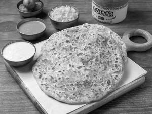 Paneer Paratha Thali