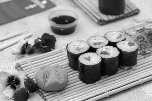Crab Salad Maki (6 Pcs)