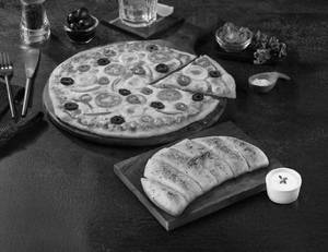 Planet Green Pizza [10" Large] + Garlic Bread &...