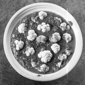 Cauliflower In Schezwan Sauce Gravy