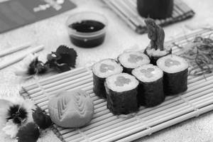 Asparagus Maki (6 Pcs)