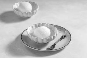 Rasgulla [ 2 pieces]