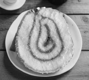 Vanilla jam roll [1 piece]