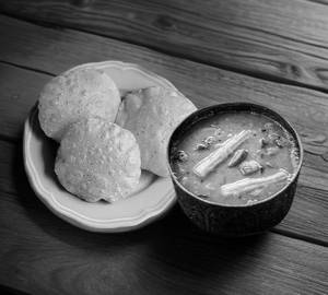 Poori Sambar (2 Pcs)
