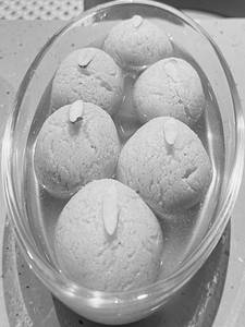 Pan Rasagulla 5 Pcs