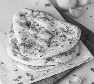 Garlic naan