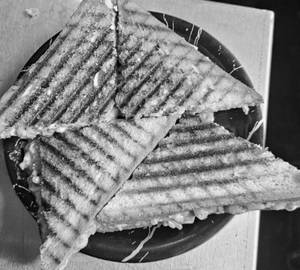 Paneer Sandwich ( Grilled Jumbo Bread)