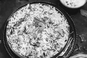 Hydrabadi Veg. Biryani Full [650 Ml]