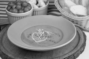 Tomato Basil Soup ( Jain )