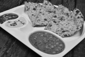 Onion Naan Thali