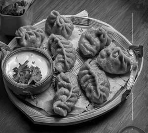 Cheese Schezwan momo