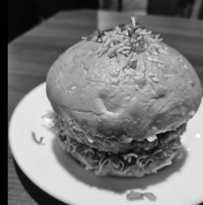 Aloo Crispy Burger