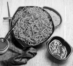 Veg schezuan noodles